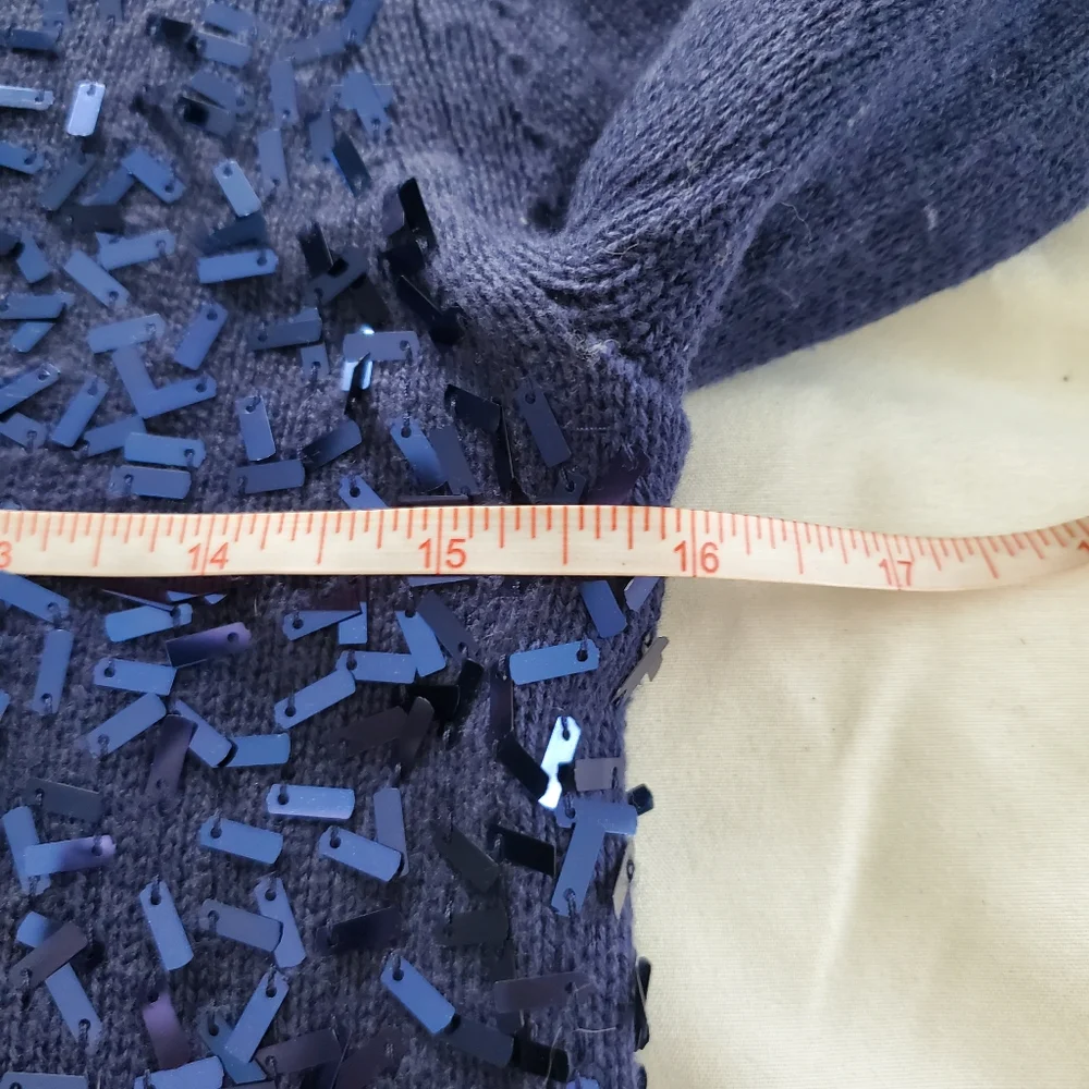 GAP Kids Girl’s Navy Blue Flashy Sequin Front Sweater Size XXL (14/16)‎